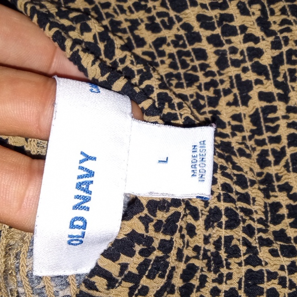 Old Navy Animal Print Midi Dress - Picture 2 of 5